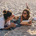 別荘 Luxury Beachfront With Private Pool, Private Beach, Yoga & Sea Adventures ラルナカ