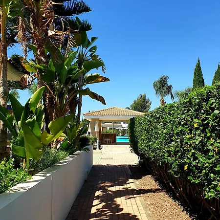 Дом отдыха Luxury Beachfront With Private Pool, Private Beach, Yoga & Sea Adventures Ларнака