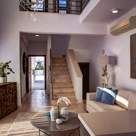 Luxury Beachfront With Private Pool, Yoga & Sea Adventures * Larnaca