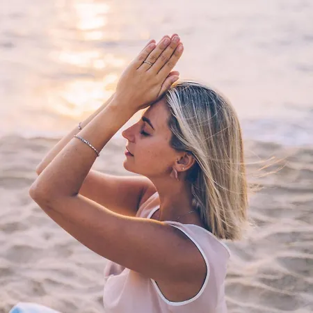 Nyaraló Luxury Beachfront With Private Pool, Private Beach, Yoga & Sea Adventures