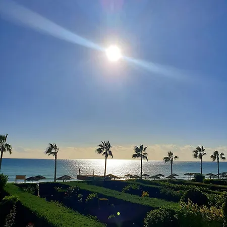 Nyaraló Luxury Beachfront With Private Pool, Private Beach, Yoga & Sea Adventures *