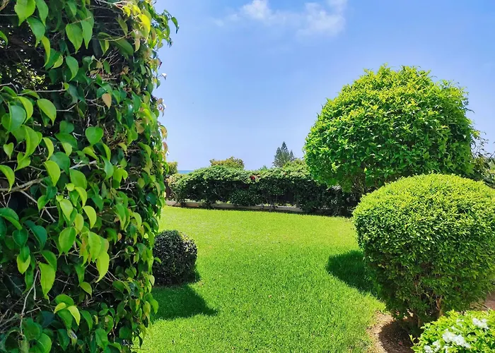 Casa de Férias Luxury Beachfront With Private Pool, Private Beach, Yoga & Sea Adventures *